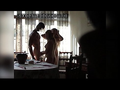 ❤️ Hevalên seksê zilamek dêw û sêyek bi wî re vedixwînin ☑  Sex li ku.prendiporno.ru ☑