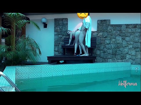 ❤️ Boss xizmetkarê vedixwîne hewzê, lê nikarî li ber germiyekê bisekine ☑ Sex li ku.prendiporno.ru ☑